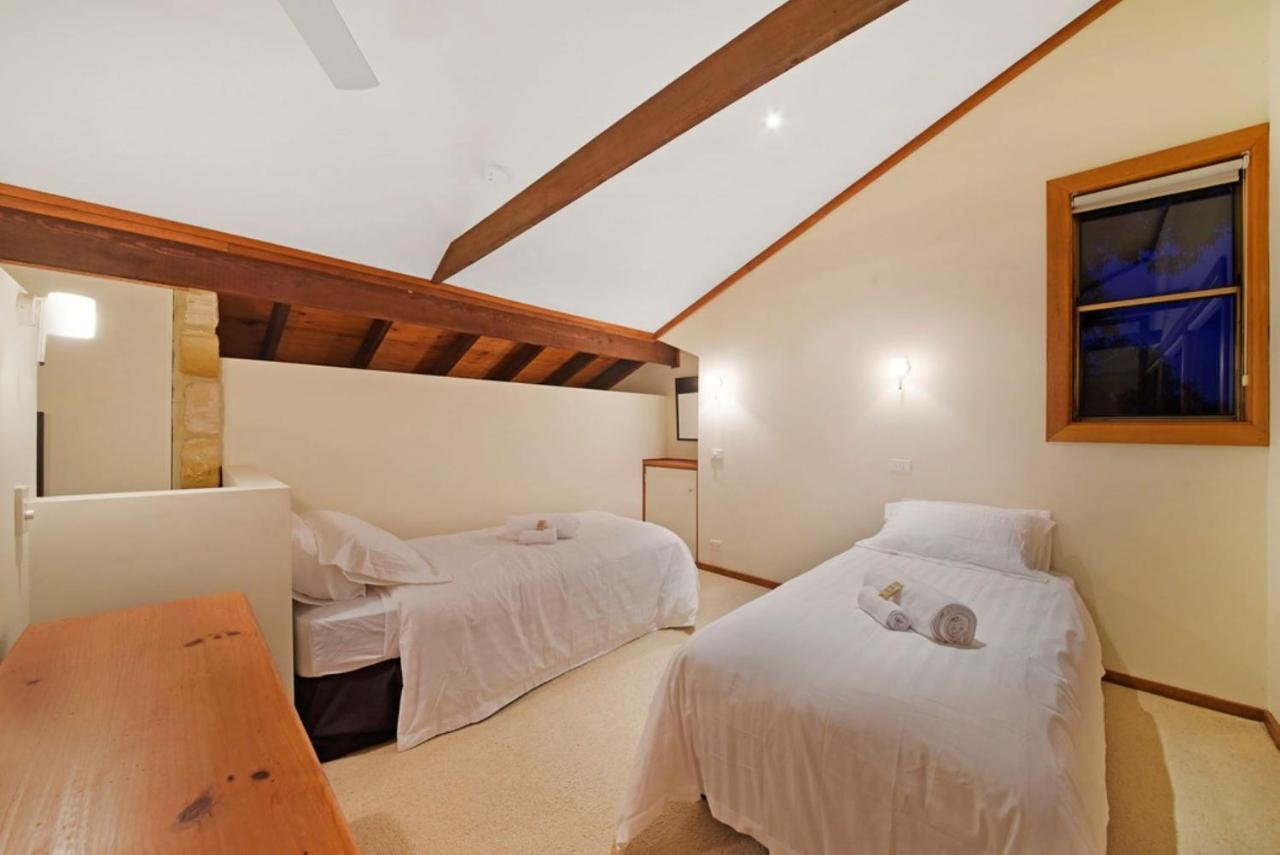Villa Sydney View Woodford Esterno foto